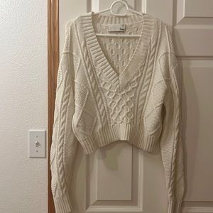 Mystic Wool Sweater
Oak